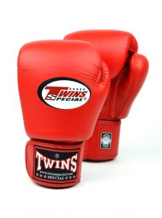 Перчатки боксерские Twins BGVL-3 для муай-тай (красные) 10 oz